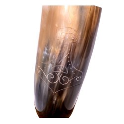 Drikkehorn med Thors hammer