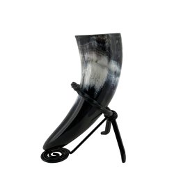 snapsglass av horn  med jernholder