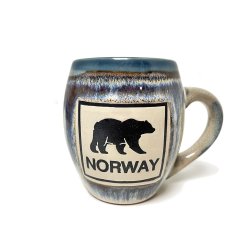 Keramisk krus med bjrn