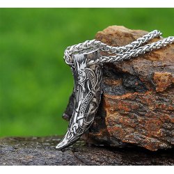 Vikingsmykke, Horn med dragemnster