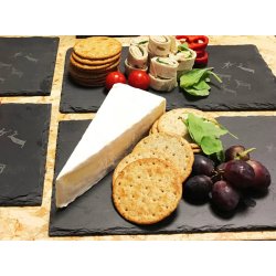 Tapasfat i skifer med helleristninger